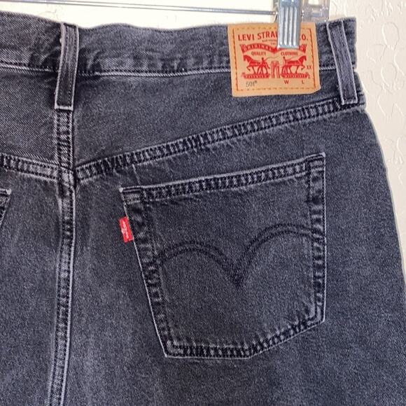 Levi’s 501 high waist black cut off shorts - Picture 3 of 7